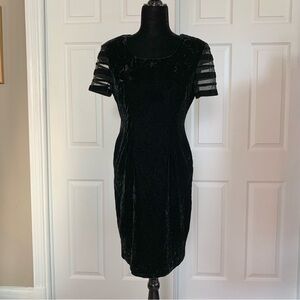 Maggy London Vintage 80’s 90’s Crushed Black Velvet Cocktail Dress